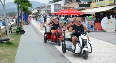 Fethiye'de seçim nedeniyle sahiller yabancı turistlere kaldı