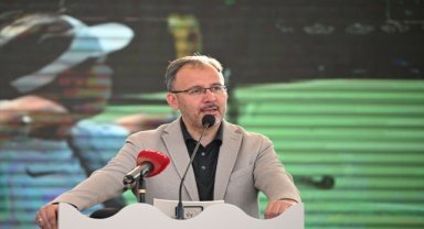 Gençlik ve Spor Bakanı Kasapoğlu, Göztepeli sporcularla buluştu: