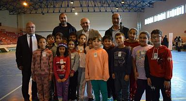 İhsaniye’de çocukların spor yetenekleri keşfediliyor