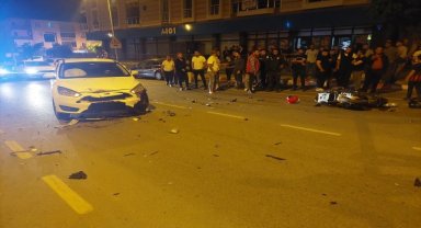 İzmir'deki otomobilin motosiklet ile çarpışması sonucu 1 kişi öldü