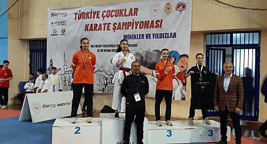 Karate şampiyonasında Afyonkarahisar’a 4 altın madalya geldi