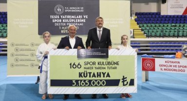Kütahya'da spor kulüplerine 3 milyon 165 bin lira nakdi yardım