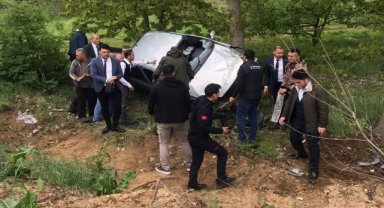 Simav'da devrilen otomobilin sürücüsü yaralandı