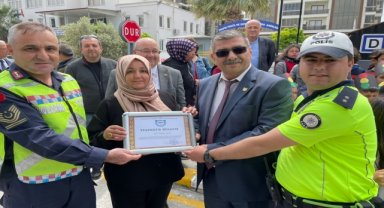 Söke'de yılın şoförlerine plaket verildi