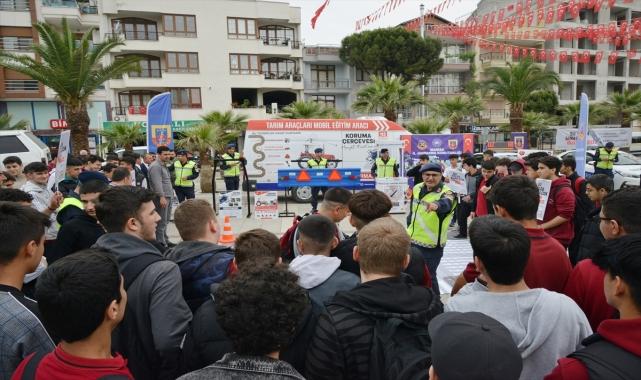 Turgutlu'da "Karayolu Güvenliği ve Trafik Haftası" etkinliği