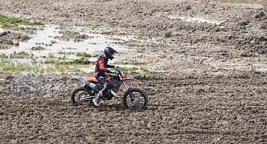 Türkiye, Avrupa Gençler ve BMU Motokros Şampiyonaları devam ediyor