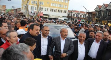 Türkiye'nin yerli otomobili Togg, Bolvadin'de tanıtıldı