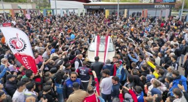 Türkiye'nin yerli otomobili Togg, Uşak'ta tanıtıldı
