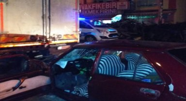 Uşak'ta park halindeki kamyona çarpan otomobilin sürücüsü ağır yaralandı