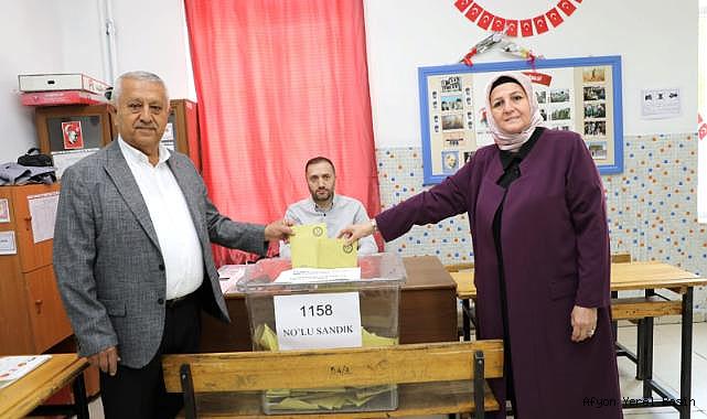 ZEYBEK BAŞKAN OYUNU KULLANDI