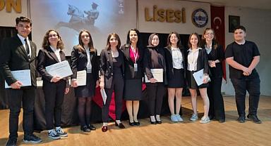 Afyon Lisesi Cumhuriyet'in 100 yılını çeşitli etkinliklerle kutluyor