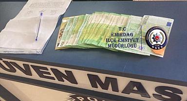 Afyonkarahisar'da yolda bulunan para, sahibine teslim edildi