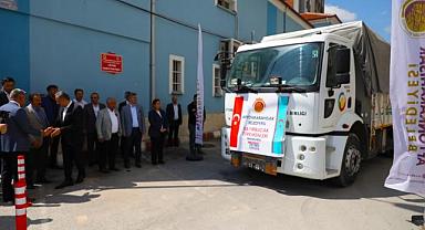 AFYONKARAHİSAR´DAN BAYIRBUCAK TÜRKMENLERİNE YARDIM ELİ