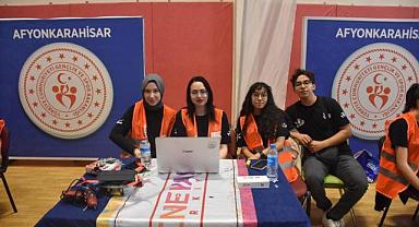 Afyonkarahisar Gençlik Merkezinde DENEYAP Şenliği düzenlendi