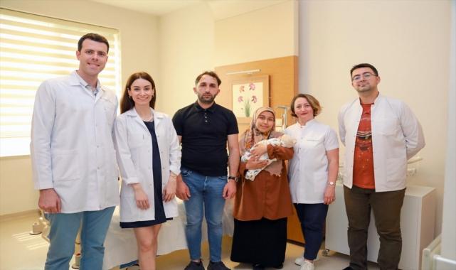 Bağırsakları göğüs kafesinde dünyaya gelen bebek, uygulanan tedaviyle sağlığına kavuştu