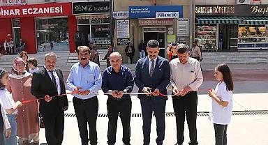 Belediye Başkanı Nihat Sarı, BİLSEM Resim Sergisin açılışını gerçekleştirdi