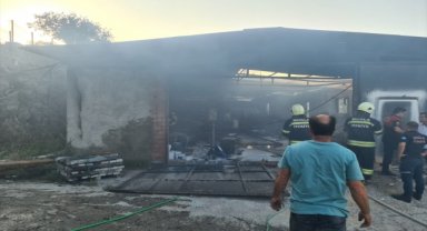 Bodrum'da depoda çıkan yangın söndürüldü