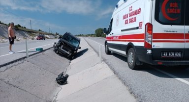 Çavdarhisar'da trafik kazasında 2 kişi yaralandı