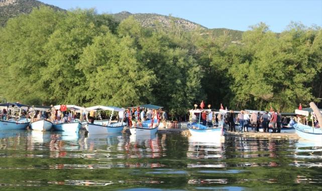 Çivril, nilüferlerden sonra yüzen adalarıyla da tanıtılacak
