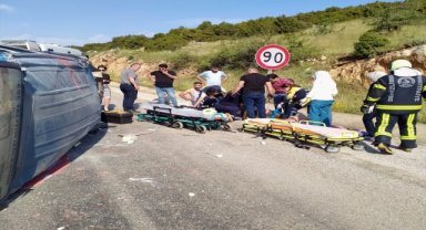 Denizli'deki iki trafik kazasında 5 kişi yaralandı