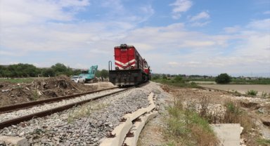 Denizli'deki selde zarar gören tren yolu onarıldı