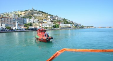 Ege Port Limanı'nda deniz kirliliğine müdahale tatbikatı yapıldı