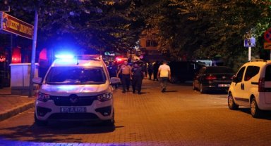 İzmir'de 1 kişi silahla ağır yaralandı