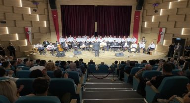 İzmir'de Polis Korosu ilk konserini verdi