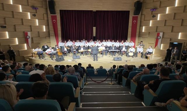 İzmir'de Polis Korosu ilk konserini verdi