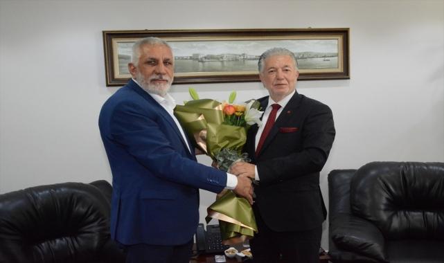 İzmir Esnaf ve Sanatkarlar Odaları Birliğinde yeni başkan görevine başladı