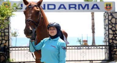 Jandarmanın atlı ekibi Ölüdeniz'de bu sezon da görev başında