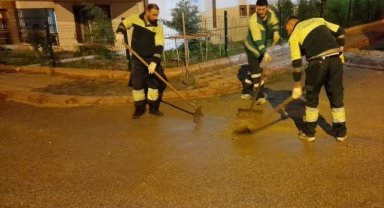 Keçiören'de selin izleri temizleniyor