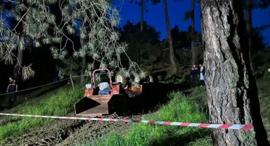 Kütahya'da devrilen traktörün sürücüsü öldü