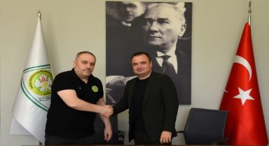 Manisa Büyükşehir Belediyespor'un yeni başantrenörü Ahmet Kandemir oldu