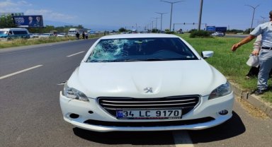 Manisa'da otomobilin çarptığı yaya hayatını kaybetti, oğlu ağır yaralandı