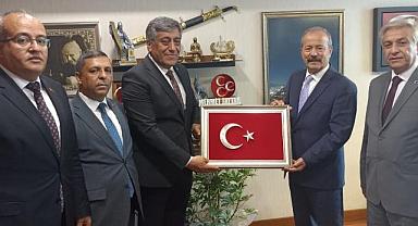 ŞEHİT AİLELERİNDEN TAYTAK’A TEŞEKKÜR PLAKETİ