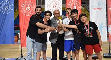 Sokaklar Bizim Kupalar Bizim 3x3 basketbol müsabakaları sona erdi