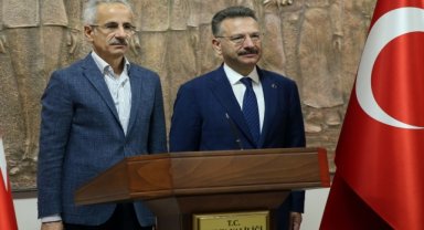 Ulaştırma ve Altyapı Bakanı Uraloğlu, AK Parti Aydın İl Başkanlığı'nda konuştu: