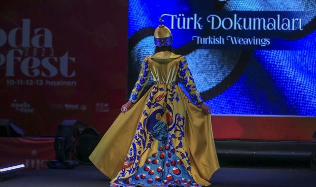Uşak ModaFest, defile ve konserle sona erdi