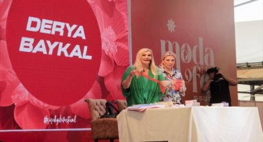 Uşak ModaFest'te Derya Baykal geri dönüşüm söyleşisi gerçekleştirdi