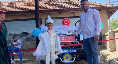 Afyon’da böyle düğün konvoyu görülmedi