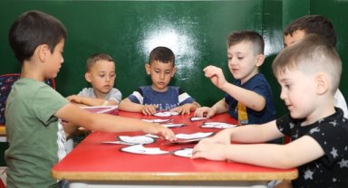 Afyonkarahisar'da Bilgi Evleri'nde birbirinden farklı eğitim programları devam ediyor