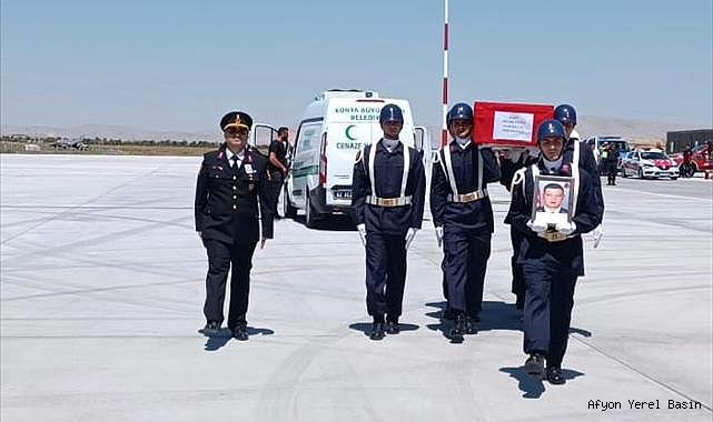 Afyonkarahisar'da kazada şehit olan Astsubay Mustafa Tatlı'nın cenazesi memleketine uğurlandı