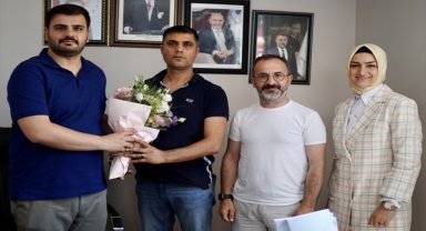 AK Parti'li İnan'dan Tunç Soyer'in "Yatırımlarımız engelleniyor" açıklamasına tepki: