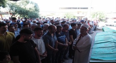 Aydın'da elektrik akımına kapılan anne ve kızının cenazesi toprağa verildi