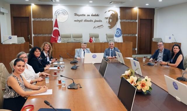 Azerbaycan'ın sanat koleksiyonu İzmirlilerle buluşacak