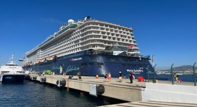Bodrum'a "Mein Schiff 5" kruvaziyeriyle 2 bin 747 yolcu getirildi