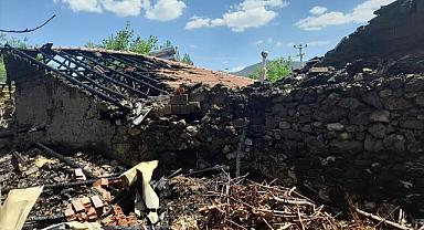 Dinar'da bir evde çıkan yangın söndürüldü