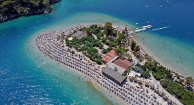 Güney Ege'de turizmciler yerli turistle "bayram" etti