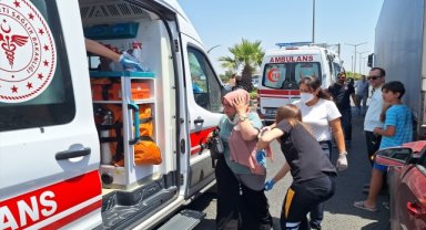 Manisa'daki zincirleme trafik kazasında, 2 kişi yaralandı